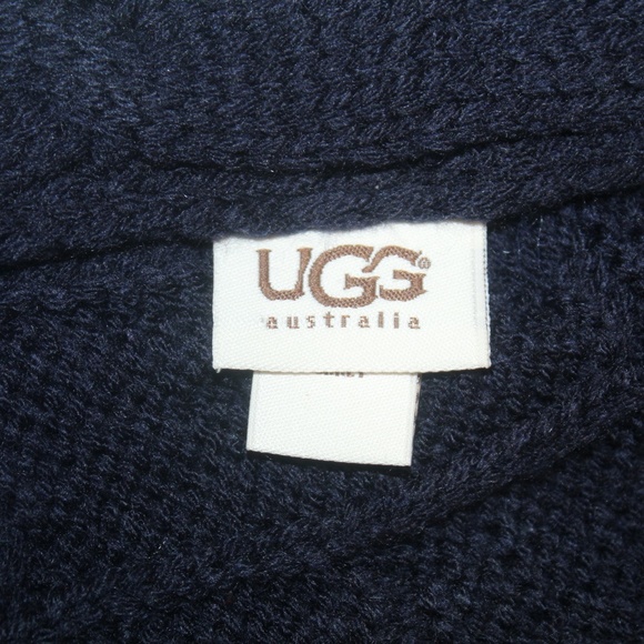 UGG Navy Blue Scarf - Picture 5 of 5